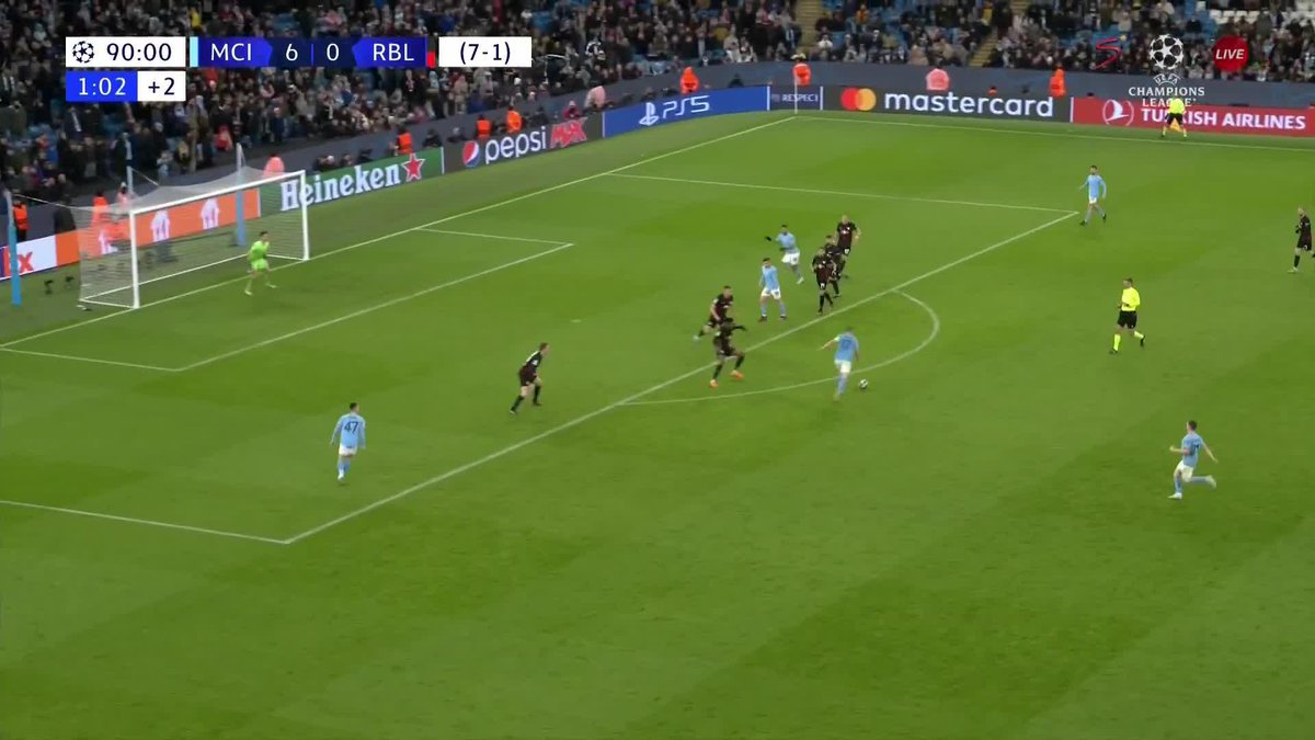 Kevin de Bruyne wraps up City's 7-0 win with the best goal of the night ๐โโ๏ธ