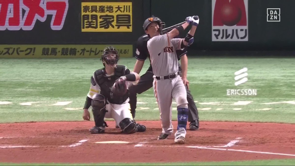 ／ バットに託した夢が レフトスタンドに突き刺さる ＼ 小林誠司がオープン戦1号弾 ジャイアンツが勝ち越し ⚾#プロ野球(2023/3/15) 🆚ソフトバンク×巨人 📱Live on DAZN #DAZNプロ野球 #球春到来 #ジャイアンツ #giants