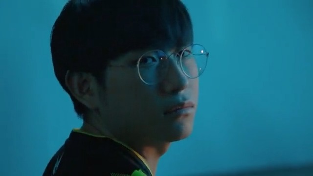 From #LCK Challengers to #LEC: Chronicler 🐦‍🔥 looks back at Photon's career so far! 🐝