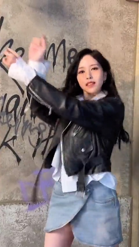 #SETMEFREE Challenge #MINA on TikTok 지금 틱톡에서 함께하세요!🪩🕺 📌Listen "READY TO BE" Here🗝 #TWICE #트와이스 #READYTOBE