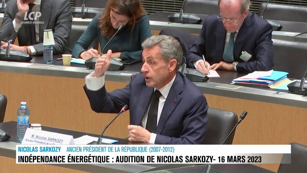 "Le seul lobby qui existe c'est le lobby anti-nucléaire, il est beaucoup plus puissant que le lobby nucléaire", affirme Nicolas Sarkozy. #DirectAN #Nucléaire