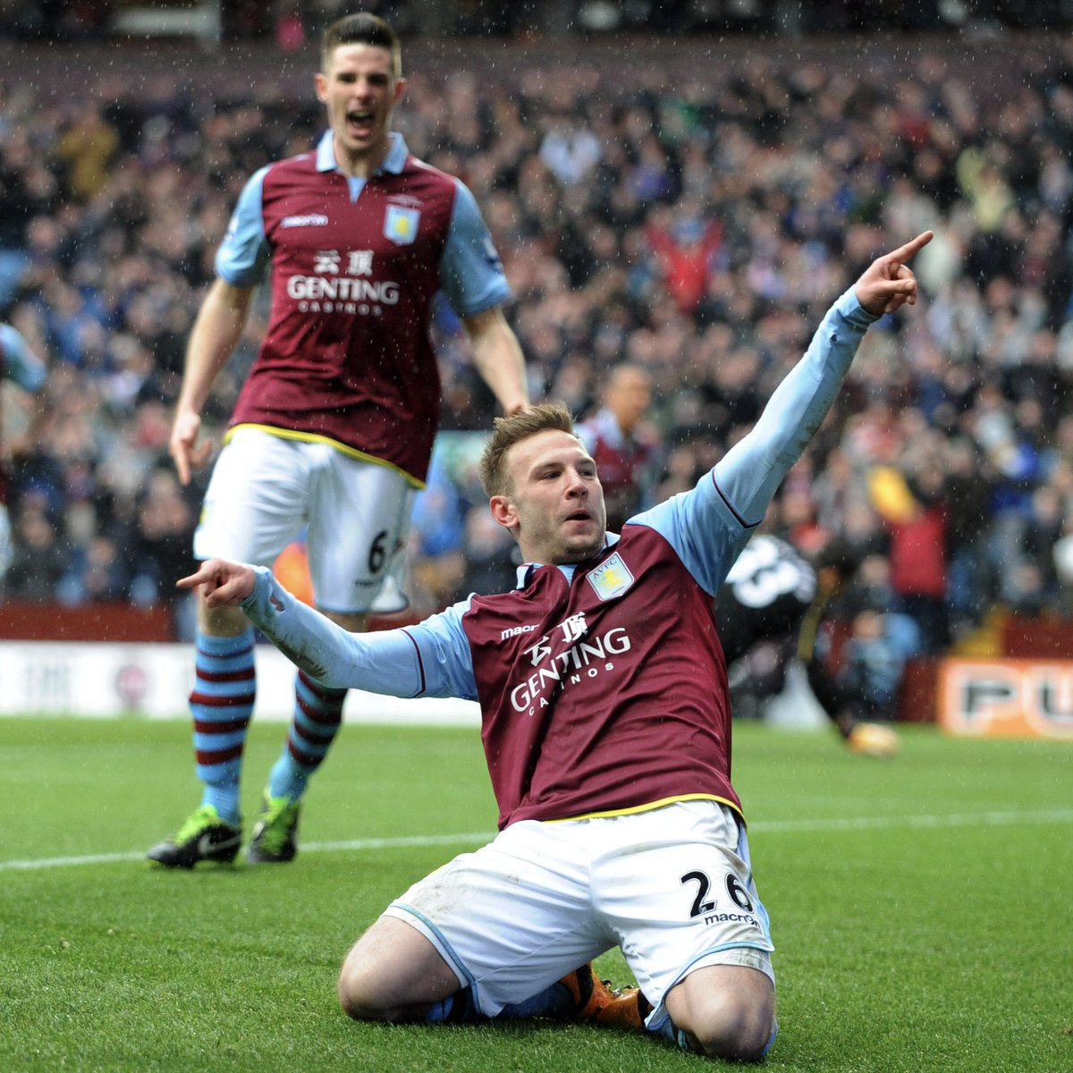 Those @BGuzan saves. 🤯 Aston Villa 3-2 QPR, #OnThisDay in 2013. 👌