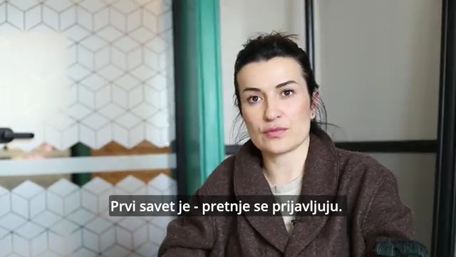 🎈 Sa kakvim se uvredama i pretnjama tokom rada susreće urednica i novinarka uminut ? 🤝 Nisi sam, informiši se i zaštiti: #NaPrvojLiniji #SafeJournalists #onlineHarrasment NUNS - Nezavisno udruženje novinara Srbije