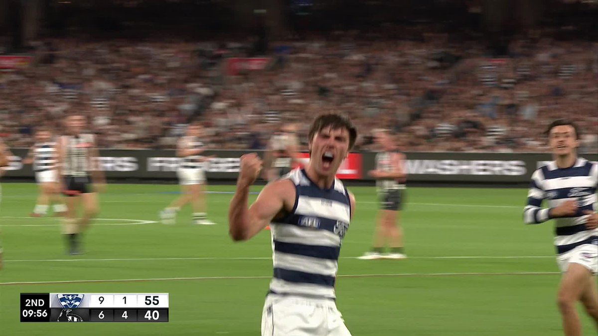 Oliver Henry silences the booing Magpies and gives it to the crowd! #AFLCatsPies