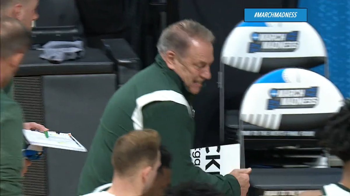 "We are down one whiteboard" Tim Izzo snapped it in half with ease 😳