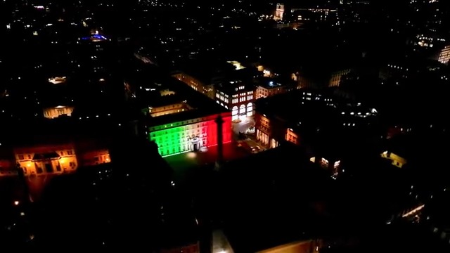 #17marzo, in occasione della Giornata dell’Unità Nazionale, della Costituzione, dell’inno e della bandiera, il Tricolore illuminerà la facciata principale di Palazzo Chigi da stasera alle ore 6 di domani mattina