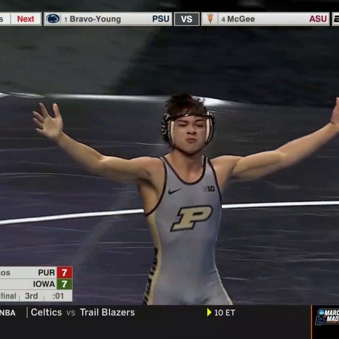 MATT RAMOS UPSETS NO. 1 RANKED SPENCER LEE 😱 Purdue Wrestling