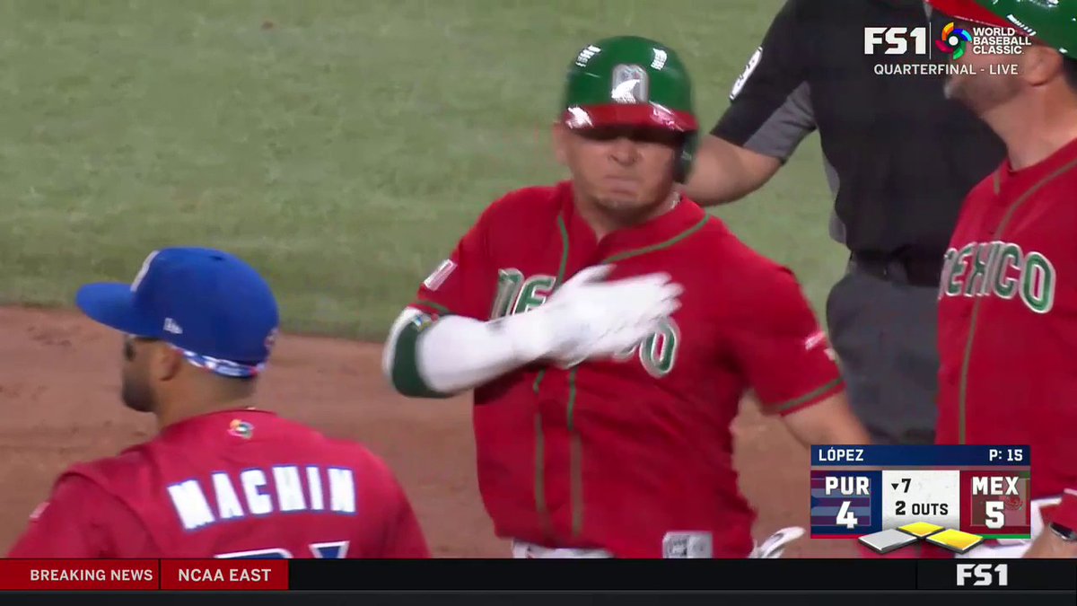 MEXICO HAS THE LEAD! After being down 4-0 in the 1st, Mexico has come back and will carry a lead into the 8th inning! 📺: WBC on FS1