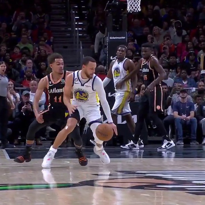 Trae Young with the clutch defense on Steph! 25 PTS | 12 AST | 6 REB | W