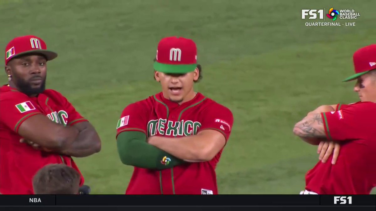 Mexico wins! 🇲🇽