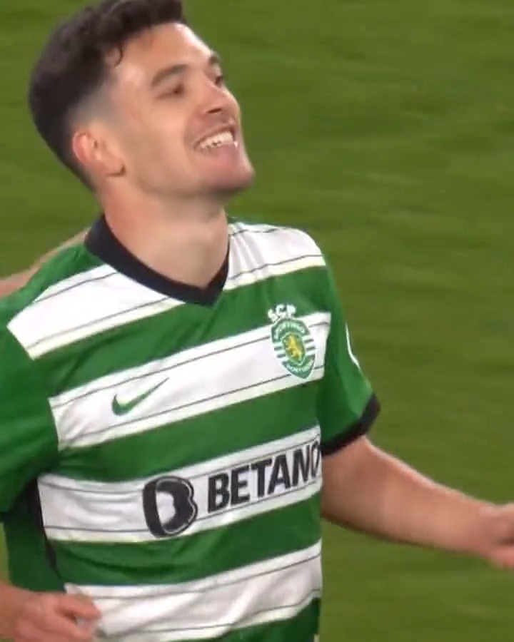 Dois 𝐏𝐔𝐒𝐊𝐀𝐒 na mesma semana? Temos 😎 O golo de Pedro Gonçalves merece ser visto e revisto 🤩 📺 sport tv 📻 RTP Antena 1 #SportingCP #UEL