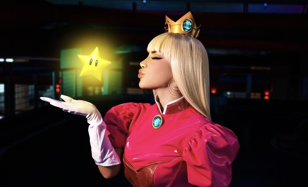 Spotify Update — "GAME OVER” by Kimberly Loaiza 🇲🇽 Day 1: 368,674 [DEBUT] Day 2: +267,669 Total Streams: 636,343