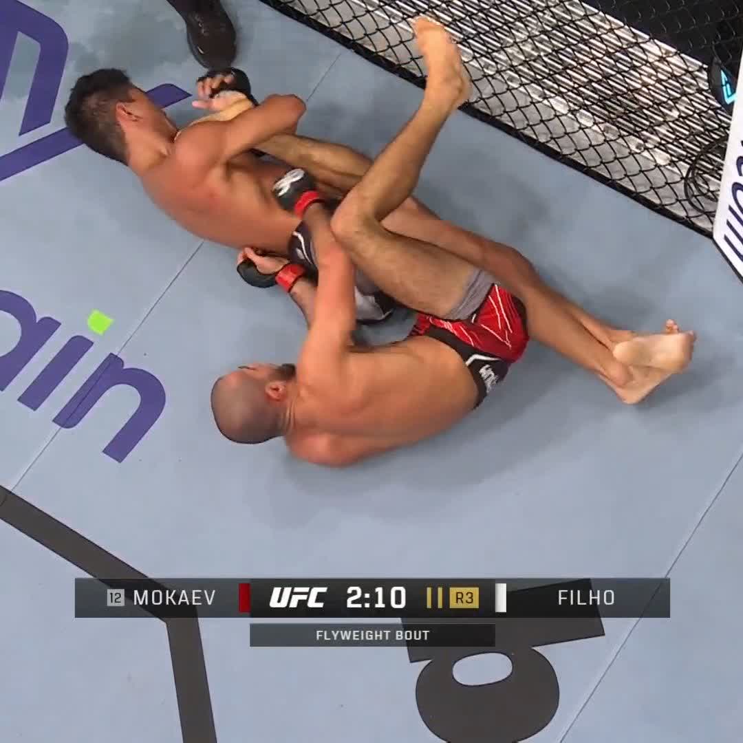 COMMENT IL N’A PAS TAPÉ 🤯 #UFC286
