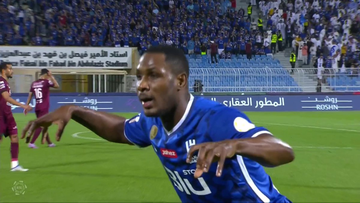 ” لا تضمن الدوري .. حتى يكفّ الهلال عنك 🔥💙”. استمتعت بالتعليق على مباراة #الهلال_الاتفاق والتي استطاع الزعيم أن يفوز بها بهدوء وذكاء وبأقل مجهود .. هاردلك للإتفاق .. الكوماندوز يحتاج الكثير .. بالتوفيق للجميع في قادم الأيام 🙏🏻