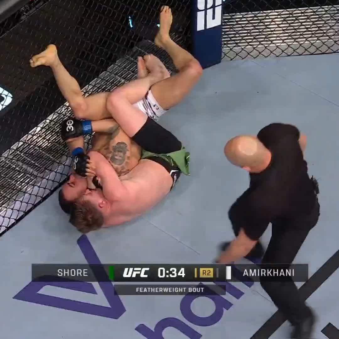 BULLSEYE FOR JACK SHORE! 🎯 🏴 @JackShoreMMA announces himself at 145lbs with a BIG win! #UFC286