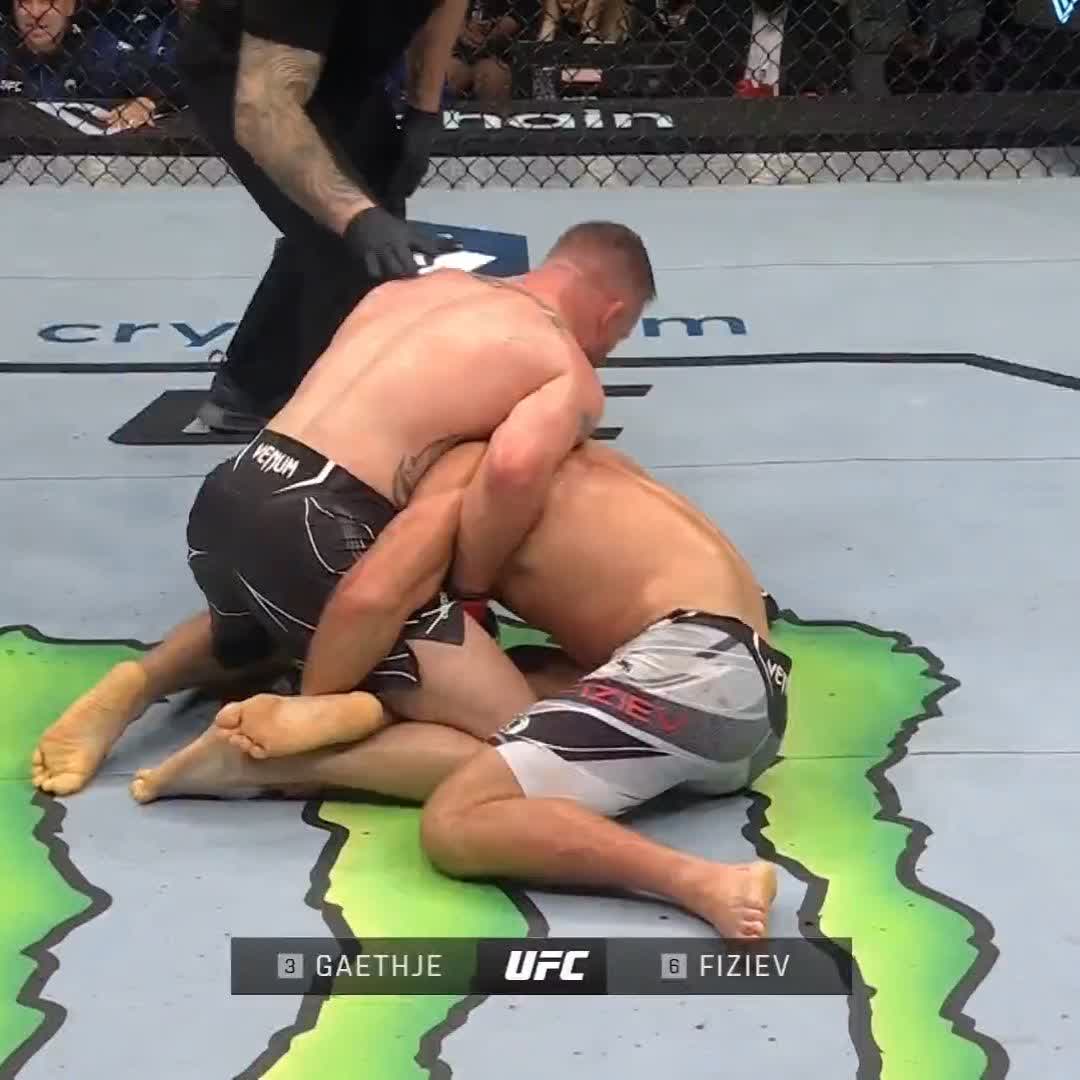 AS ADVERTISED!!!!!!!!!! 🤯😳 #UFC286