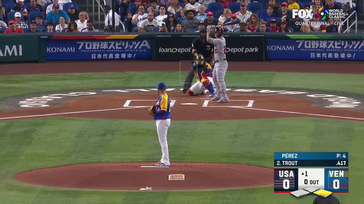 A misplay in CF by Ronald Acuña puts USA up 1-0
