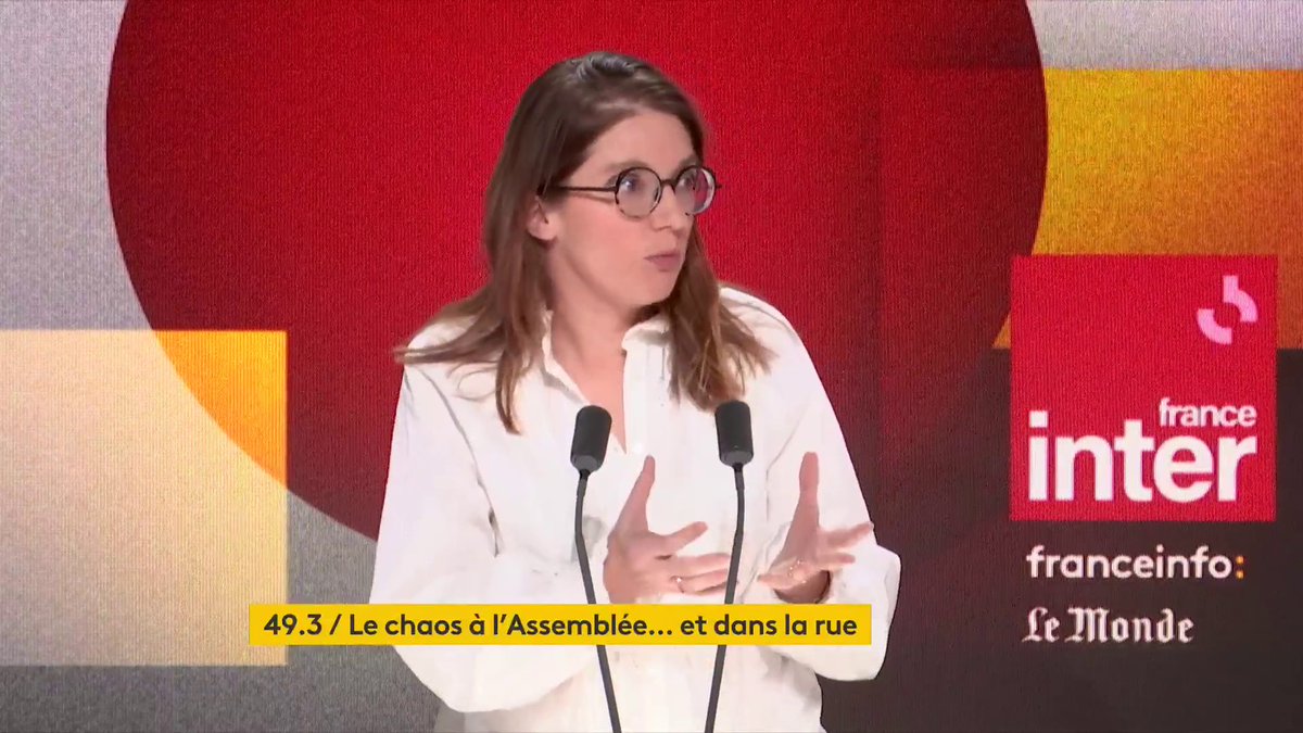 .Aurore Bergé évoque "des députés LR" venus "frapper à la porte de Matignon, en disant : 'je suis prêt à voter la réforme par contre vous me mettez 170 millions d'euros sur la table pour un contournement autoroutier'". "Heureusement que le gouvernement a dit non." #QuestionsPol