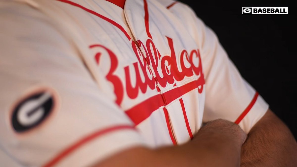 Fresh threads for Sunday! 🆚: South Carolina 📍: Foley Field ⏰: 3pm 📺: 🎧: 📊: First Pitch ⚾️: Brendon Todd #GoDawgs