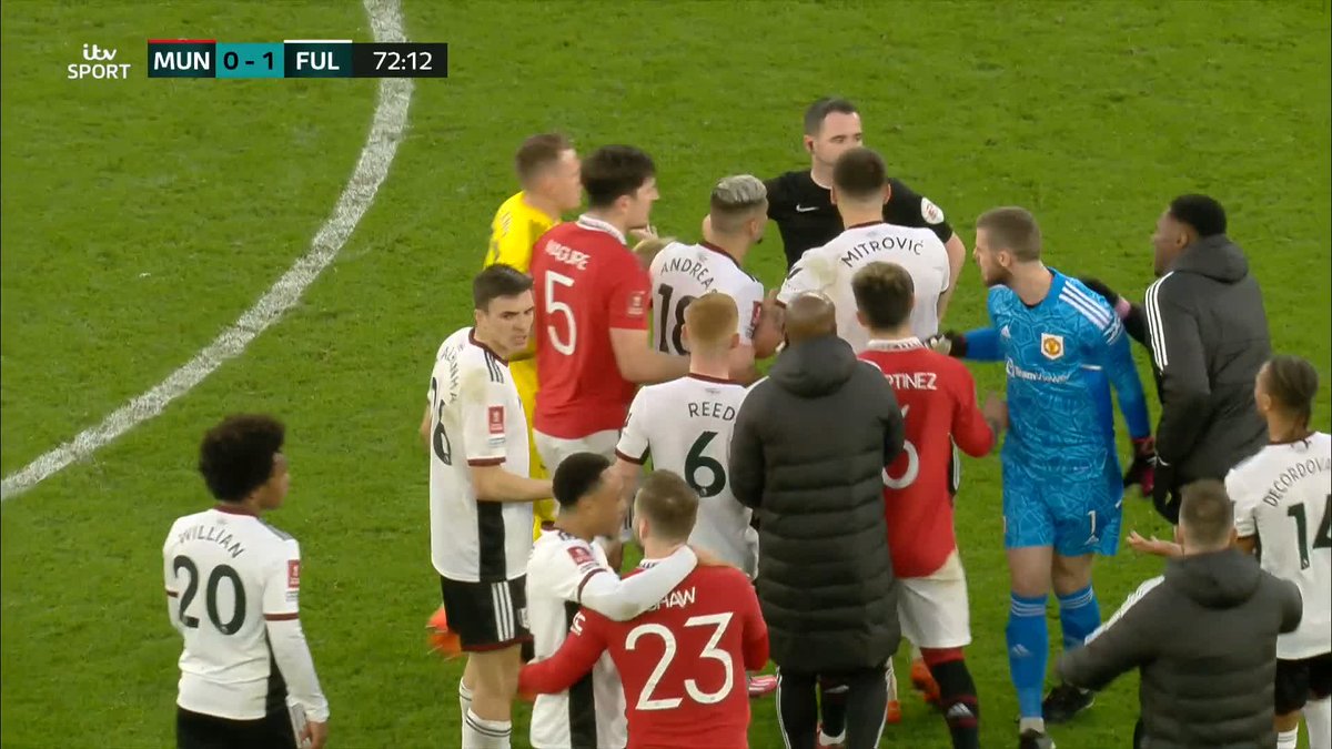 “Scenes no one wants to see” that in fact, 99% of neutrals absolutely love to see.