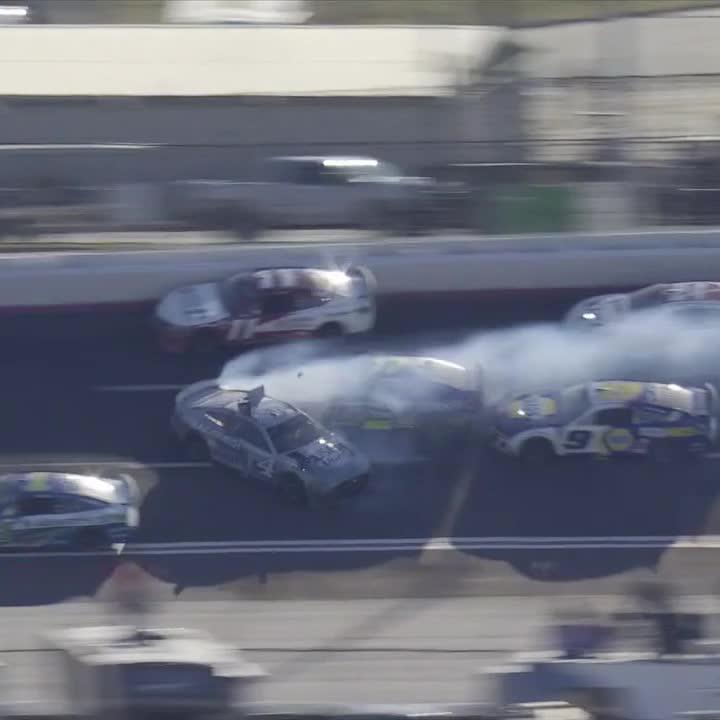 Ross Chastain on the radio said he didn’t touch Kevin Harvick. Do you agree? #NASCAR (Via NASCAR)