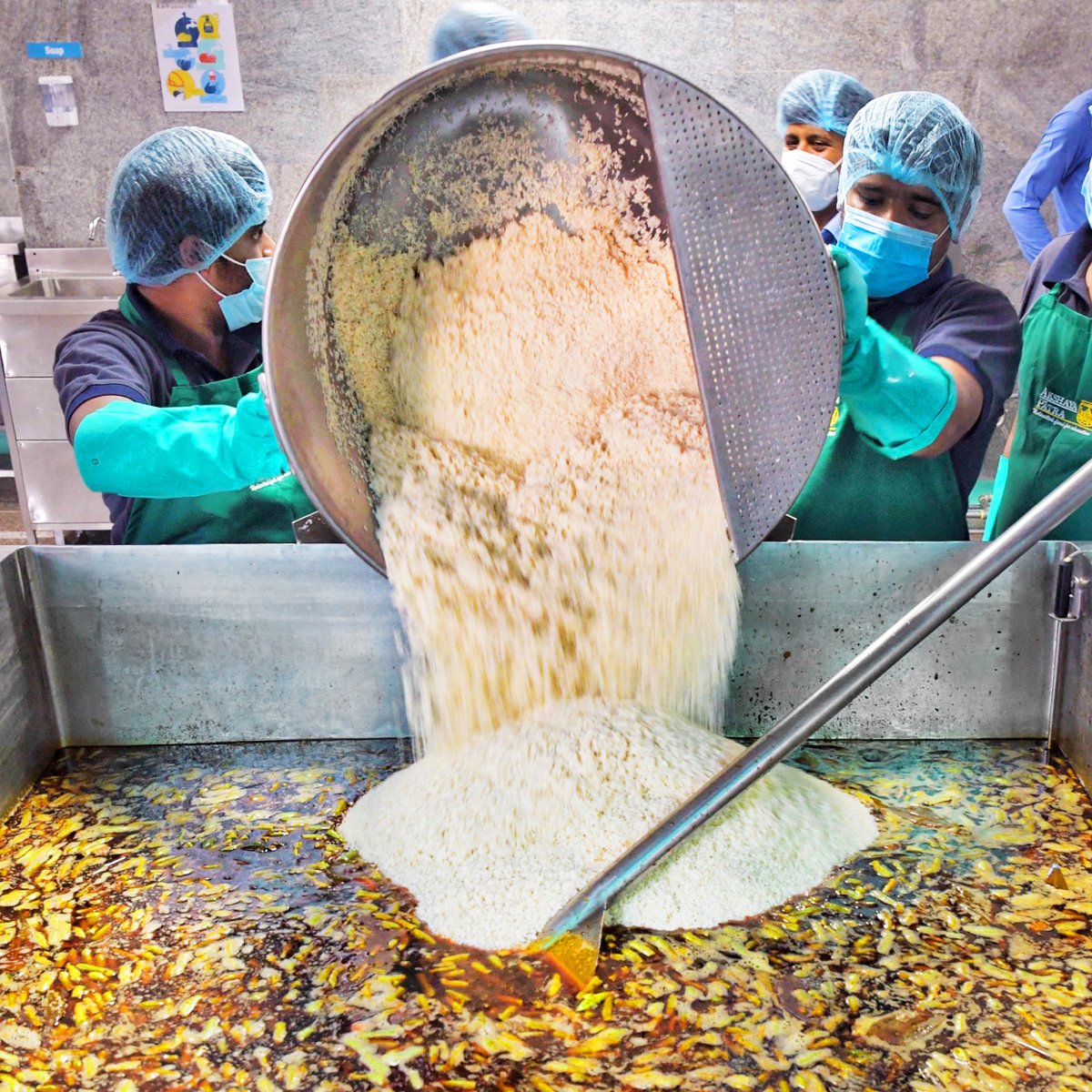 This is amazing India 🇮🇳! 2 million children are fed daily by the world’s biggest free school meal provider in India