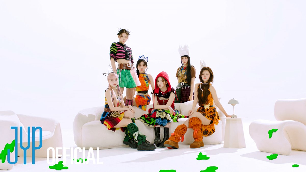 NMIXX "Love Me Like This" M/V #NMIXX #엔믹스 #expérgo #Love_Me_Like_This