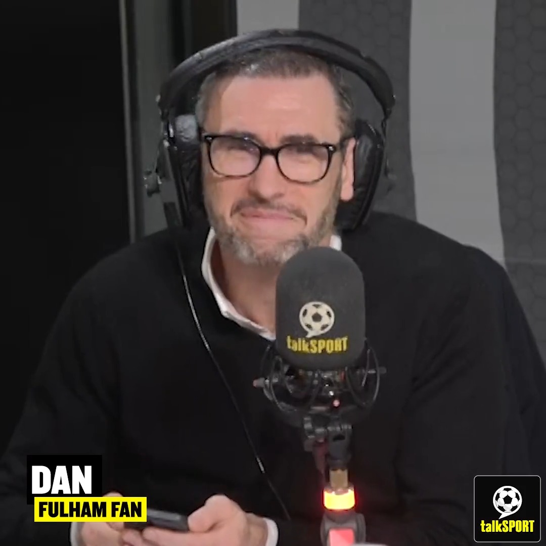 😮 "Fernandes shoved the linesman, whereas Mitrovic just taps the referee on the arm!" 🤨 "Willian was off balance - he was pushed!" #FFC fan Dan criticises Chris Kavanagh and defends the actions of Willian and Aleksandar Mitrovic. 👀