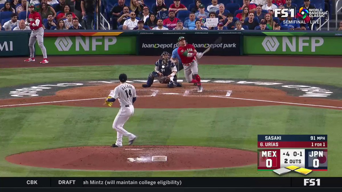 IT'S GONE!! Luis Urias 3-run shot 💪🇲🇽 📺: WBC on FS1