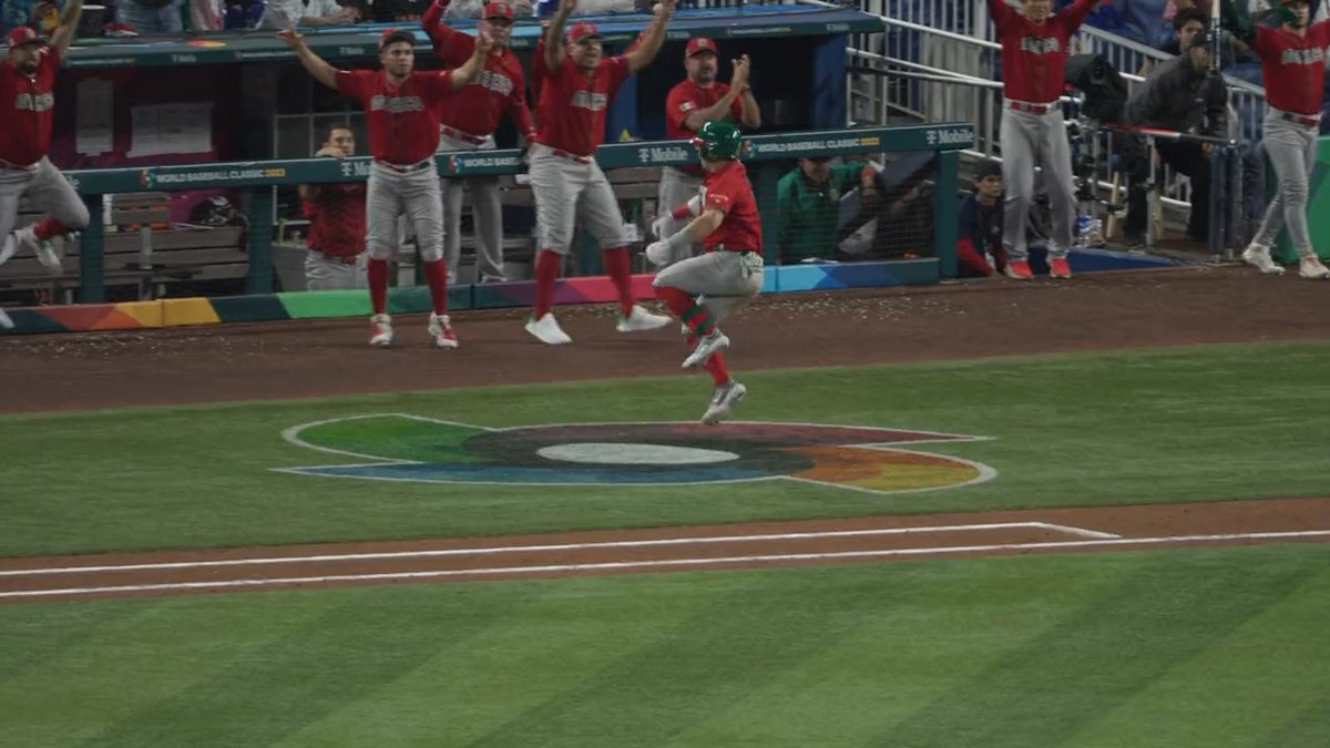 Team Mexico's bench ERUPTS! #WorldBaseballClassic
