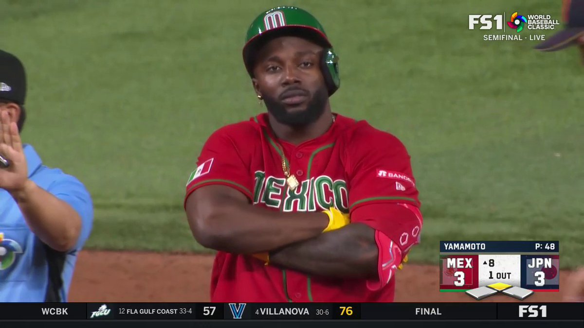 Randy keeps on rolling 🔥 Stand up double!! 📺: WBC on FS1