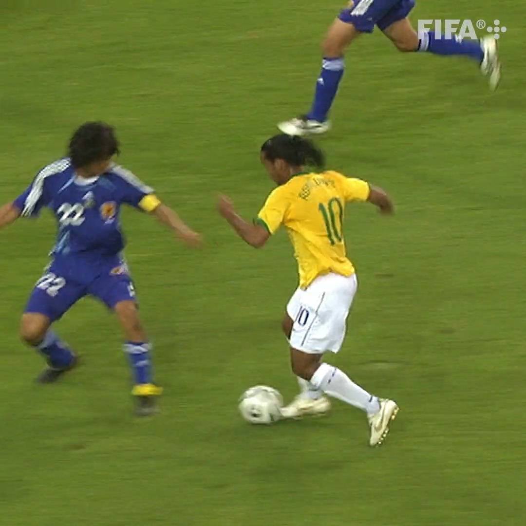 Verlo jugar contagiaba alegría 😃 Nunca habrá otro igual 🤩 🇧🇷 ¡Feliz cumple, Ronaldinho! 🎂