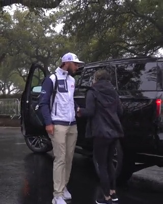 🤝 @MaxHoma23 is all business @DellMatchPlay. Even with his wife 😂