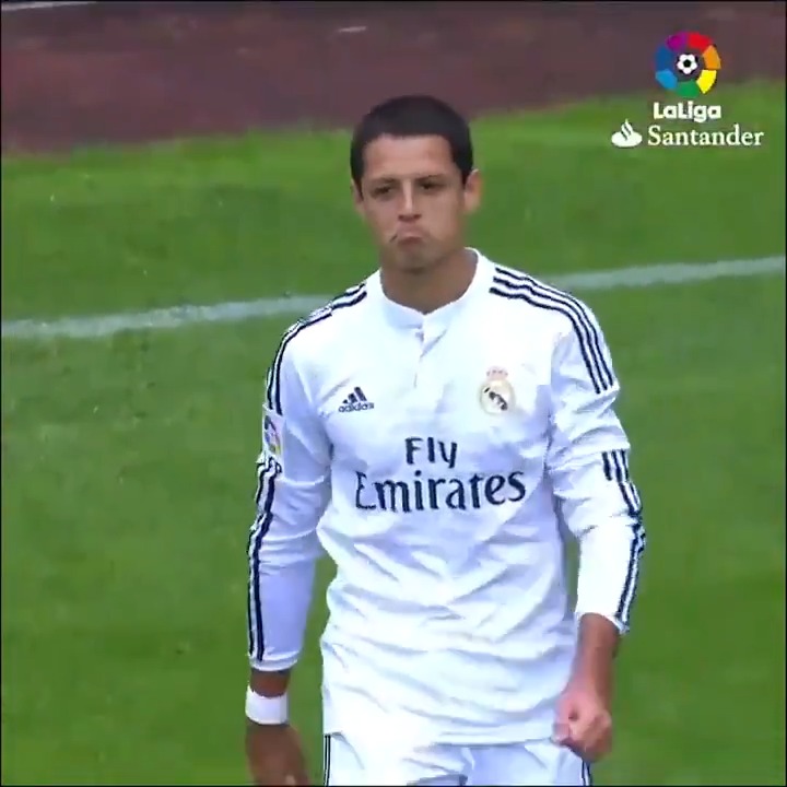 Chicharito’s loan spell at Madrid was actually special, it didn't even feel real. How was he scoring crazy goals like this 😭