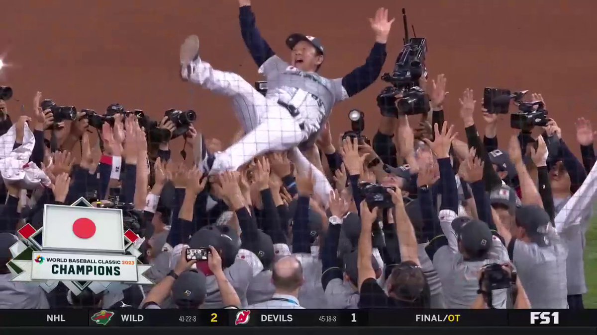 Team Japan in full celebration mode! 🇯🇵🙌
