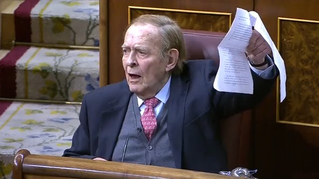 💥 Ramón Tamames desmonta al feminismo de la izquierda: "Utilizan a las mujeres como moneda de cambio. Para mujeres tenemos a Santa Isabel la Católica, que tenía más poder que el rey. Y hoy tenemos más violaciones que antes del feminismo". #SánchezOElecciones