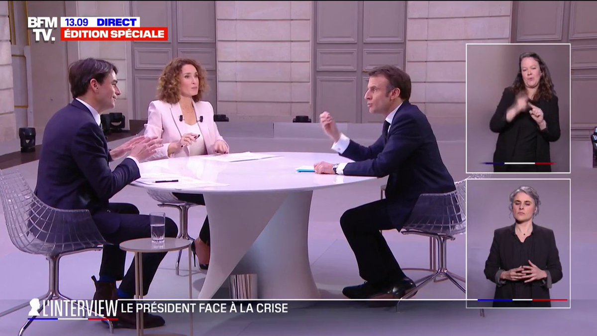 Emmanuel Macron: "S'il faut endosser l'impopularité du pays, je l'endosserai"