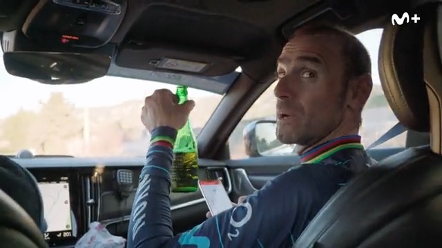 🍺😆 El mejor recovery de Alejandro Valverde. #ElDíaMenosPensado: MARATÓN con todos los episodios el lunes (21:30).