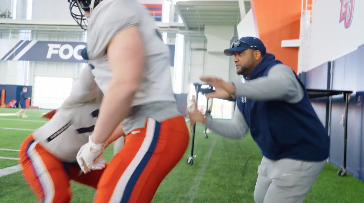 𝗦𝗣𝗥𝗜𝗡𝗚 𝗥𝗘𝗣𝗢𝗥𝗧 The Flames get back to work this week, and defensive line coach Coach Skylor Magee discusses who is stepping into a leadership role this spring.