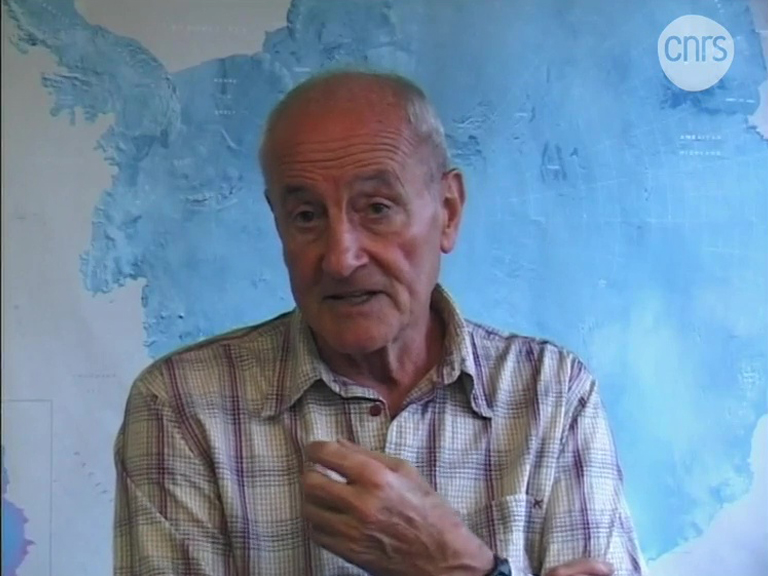 Le CNRS 🌍 apprend avec tristesse la disparition de Claude Lorius, éminent glaciologue, dont les recherches en Antarctique ont permis à la connaissance des climats du passé de faire un bond de géant. Nos pensées vont à sa famille et ses proches.