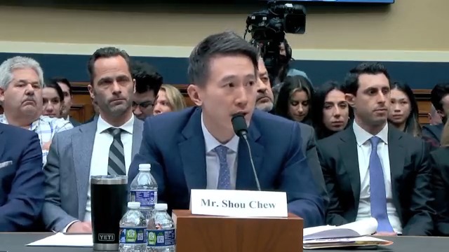 TikTok首席执行官周收资四次拒绝承认中共在迫害维吾尔人