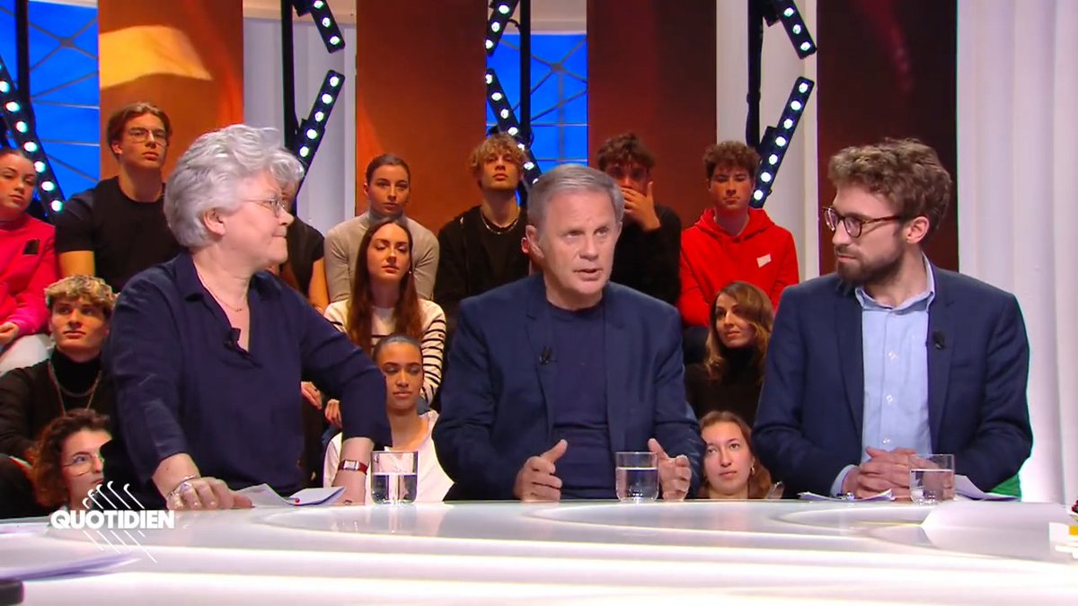 « Nous sommes dans une situation pré-révolutionnaire » C'est l'analyse de Méda Dominique @dominiquemeda.bsky.social, professeure de sociologie à Paris Dauphine et de l’historien jean garrigues #Quotidien