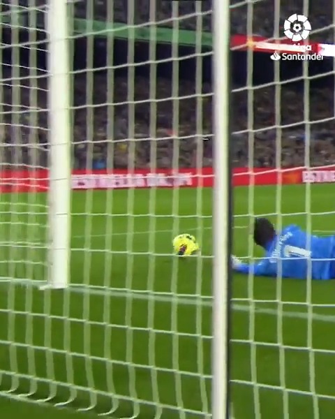 🧱 🧱 🧱 🧱 🧱 🧱 🧱 🧱 Thibaut Courtois 🧱 🧱 🧱 🧱 🧱 🧱 🧱 🧱 #ElClásico | #LaLigaSantander #LaLigaHighlights
