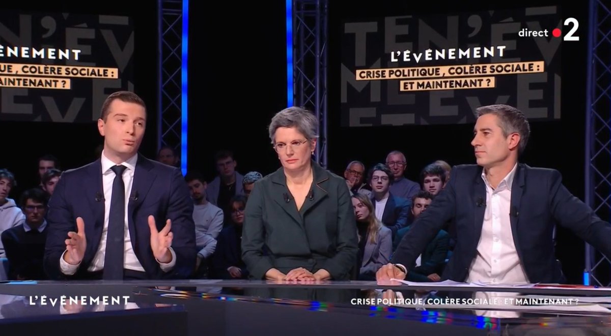 Je dis aux Français : ne vous résignez pas, ne vous démobilisez pas. Il y aura d'autres élections et le plus beau des contre-pouvoir, le plus fort, c'est le bulletin de vote. Si le président a éteint la lumière, nous avons, nous, la volonté de la rallumer. #Lévénement