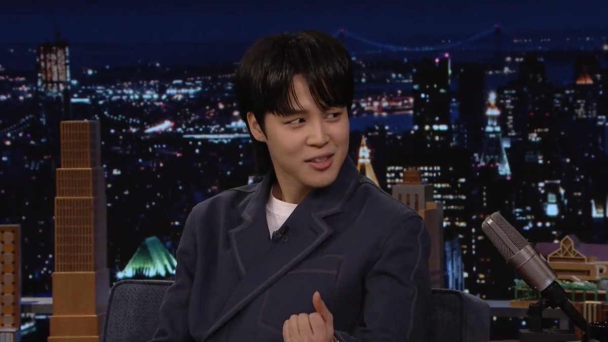 .방탄소년단's #Jimin is a fan of halsey’s big heart and talent 🥺 #JiminOnFallon