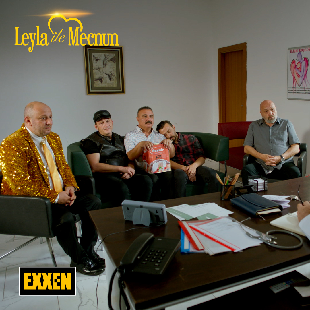 Grup terapisine gitmeyen de ne bileyim 🤭 #LeylaileMecnun #EXXEN’de gir, üye ol ve hemen izle 💛 Exxen ali atay Serkan Keskin ahmet mümtaz taylan osman sonant cengiz bozkurt