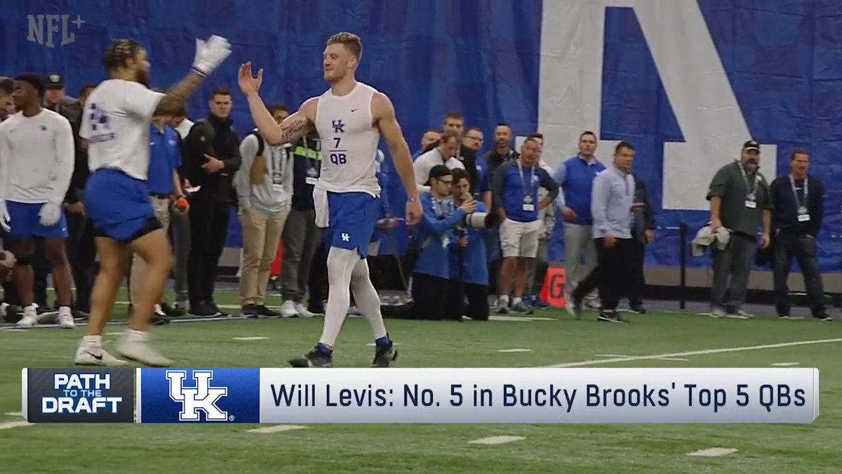 OH MY WILL LEVIS 😳 (via NFL)