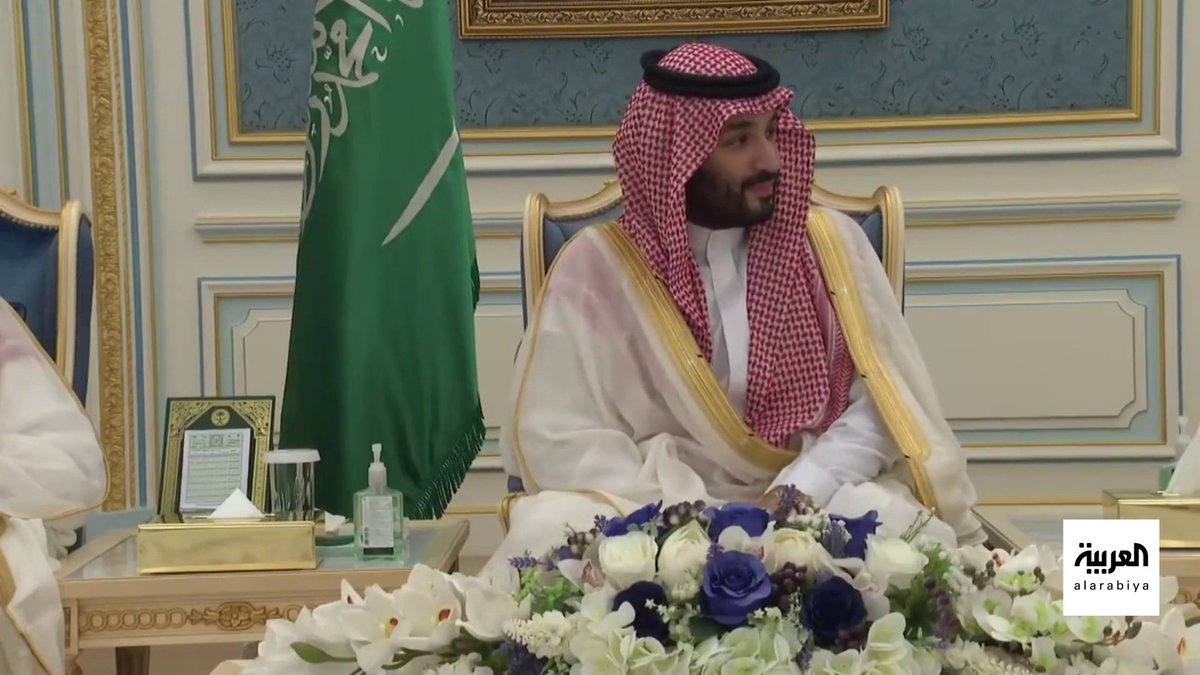 خلال استقبال المهنئين بشهر #رمضان.. ولي العهد الأمير #محمد_بن_سلمان: واجبنا في #السعودية خدمة المعتمرين.. وأنا "عود من عصبة" #العربية_في_رمضان