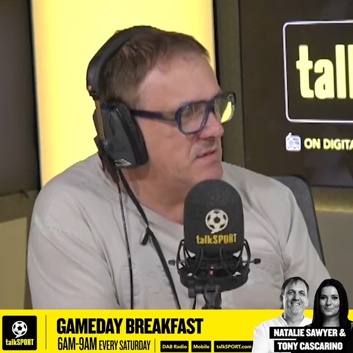 “Southgate’s not pleased with that!” 👎 “Gareth’s hinted at his frustration over Rashford & #ENG weren’t aware of a trip to New York.” 🗽 “Gareth wants ultimate loyalty!” 🤔 Cascarino says it’s wrong of Marcus Rashford to go on holiday after withdrawing from the England squad!