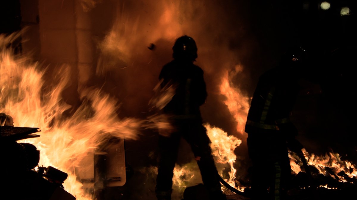 The French Interior Minister said “far left” groups had infiltrated protests to “kill police” on Thursday night. True or not, we can say, having been there, that disorder was met with extreme force by French police. Our film from the heart of the riots.